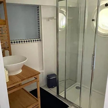 Merig'home Bd Climatisee Dans Maison Avec Piscine Au Calme En Ville, Sdb & Toilettes Prives *