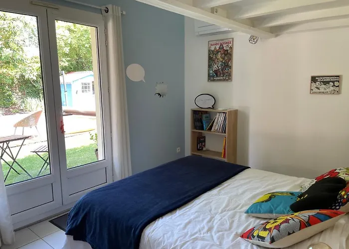 Merig'home Bd Climatisee Dans Maison Avec Piscine Au Calme En Ville, Sdb & Toilettes Prives Bed & Breakfast